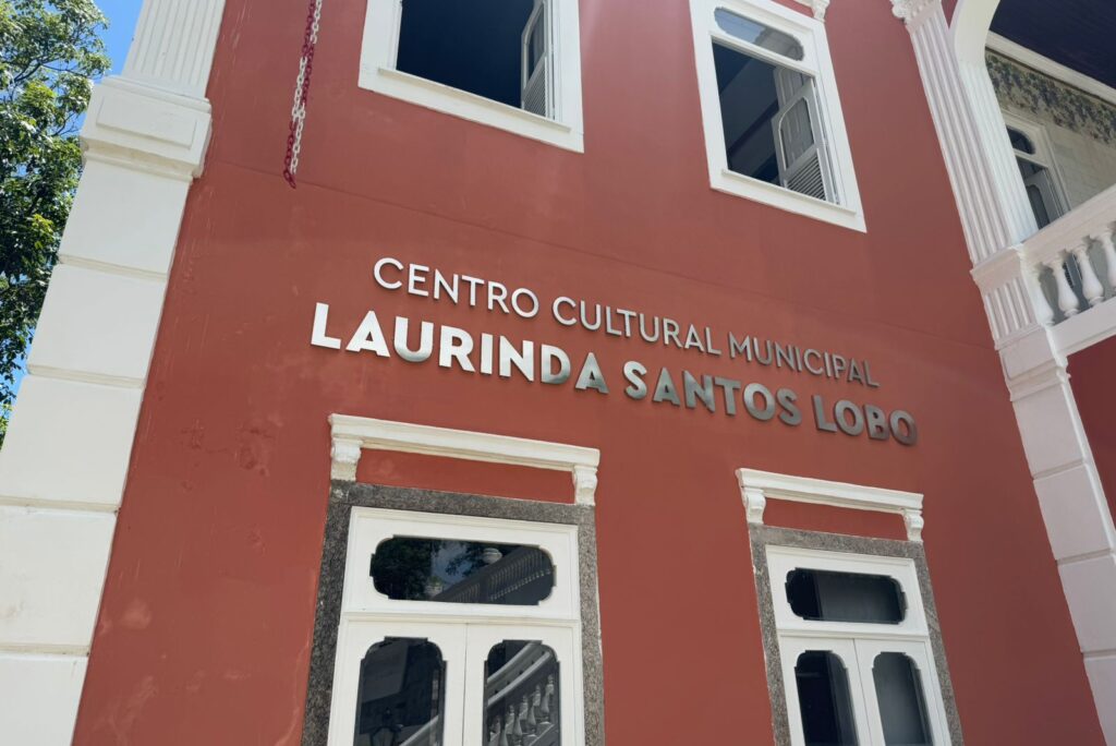 Centro Cultural Municipal Laurinda Santos Lobo